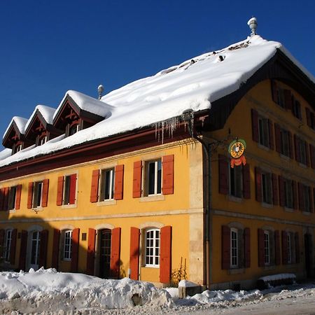 Hotel De L'Aigle Couvet Kültér fotó