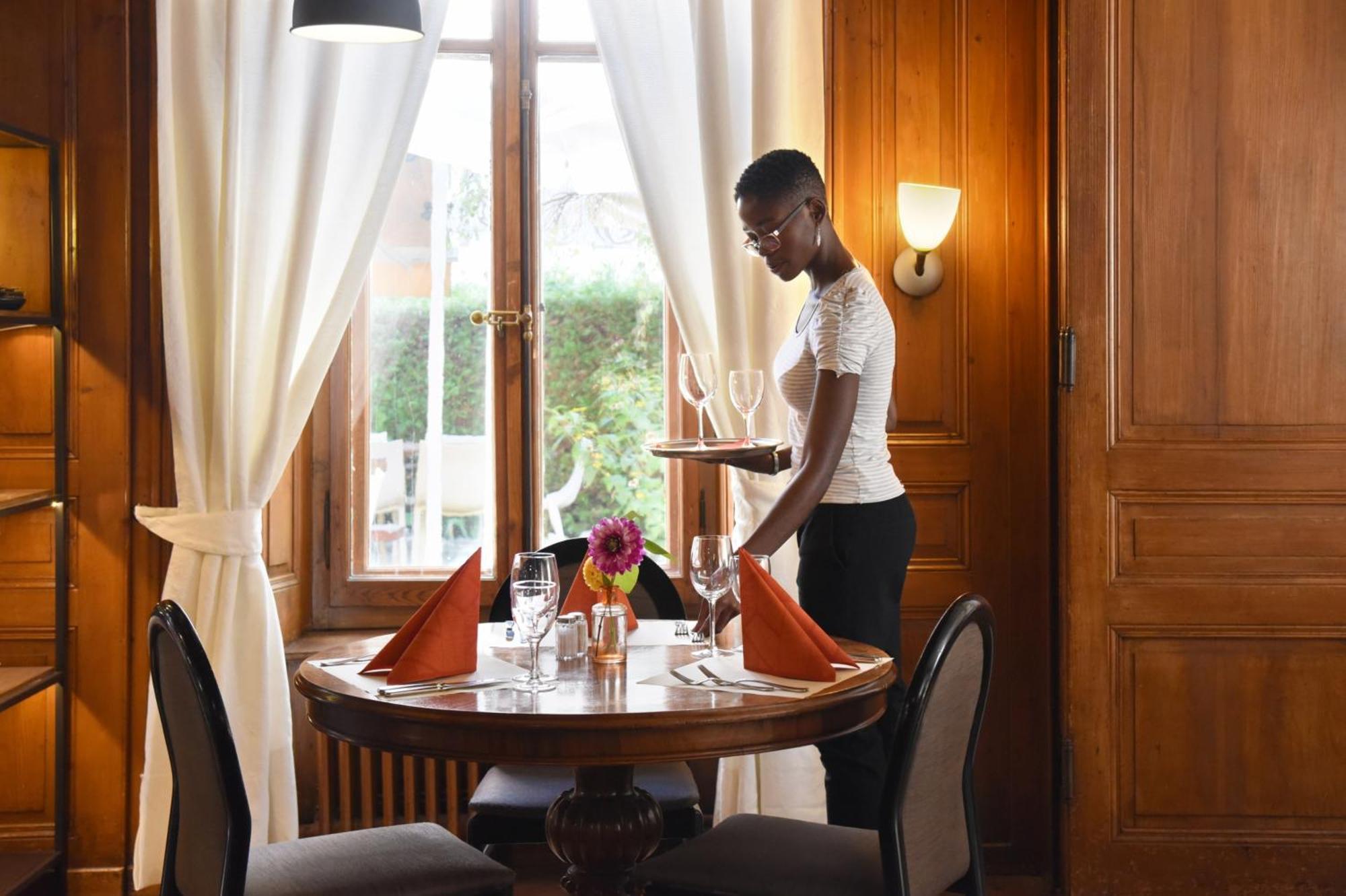 Hotel De L'Aigle Couvet Kültér fotó