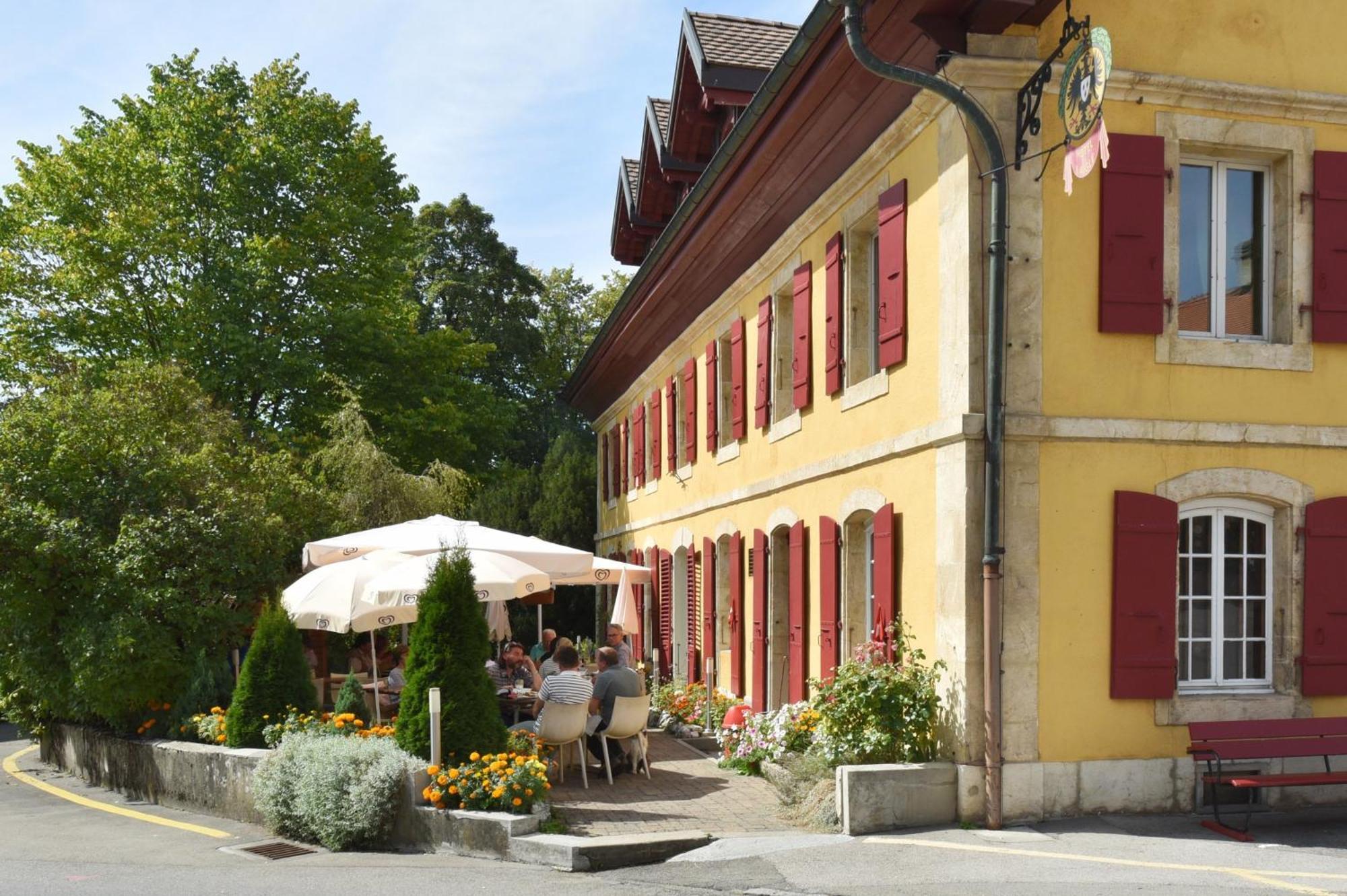 Hotel De L'Aigle Couvet Kültér fotó