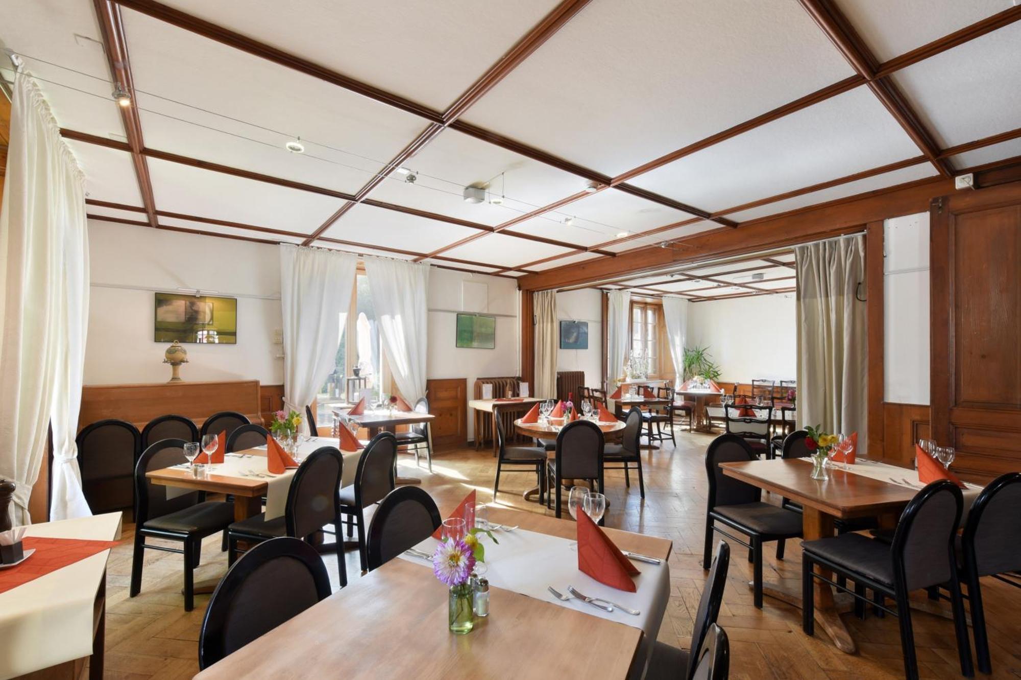 Hotel De L'Aigle Couvet Kültér fotó