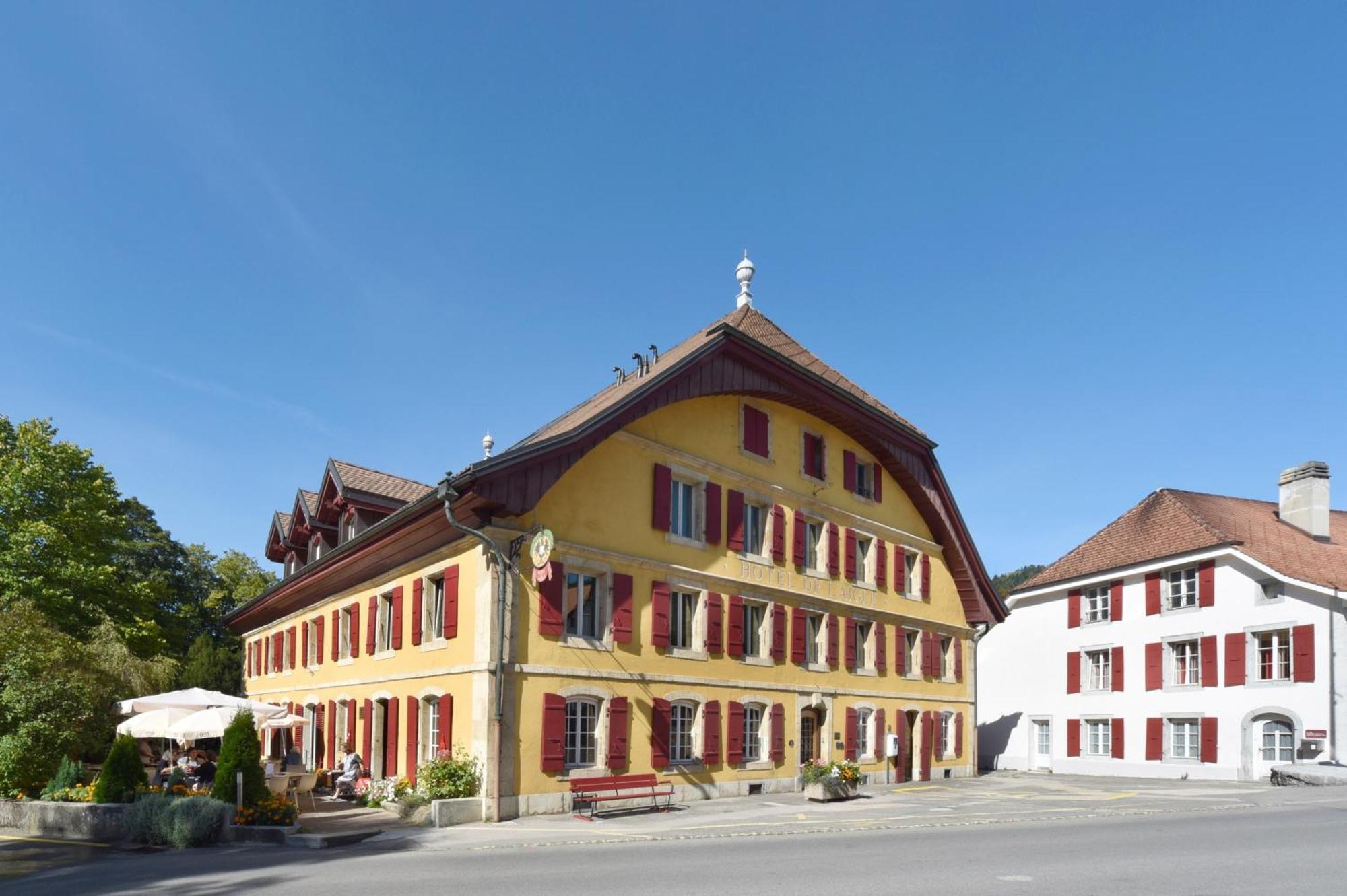 Hotel De L'Aigle Couvet Kültér fotó