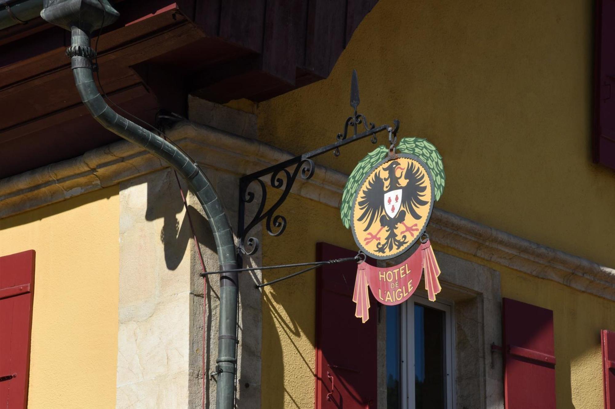 Hotel De L'Aigle Couvet Kültér fotó