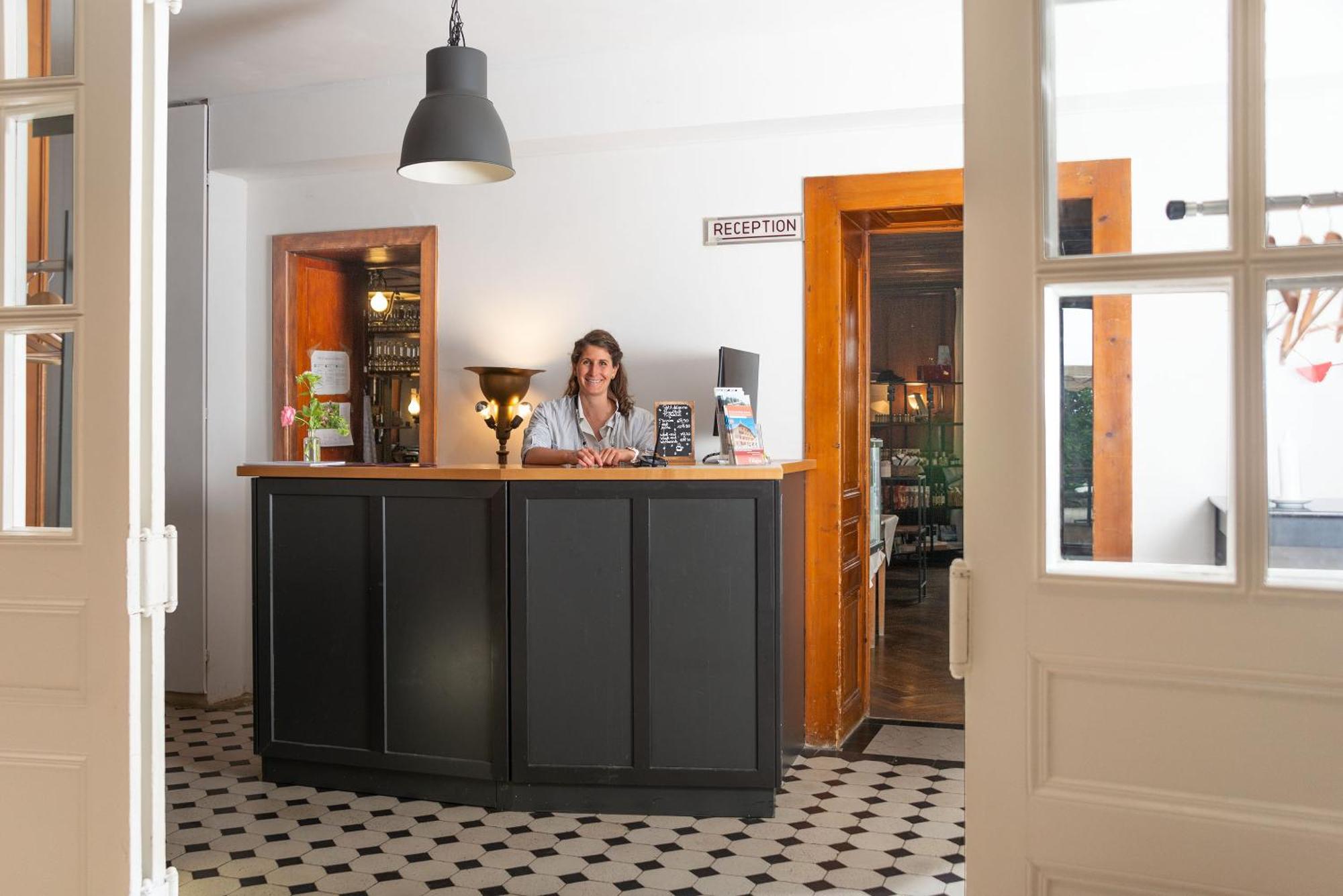 Hotel De L'Aigle Couvet Kültér fotó